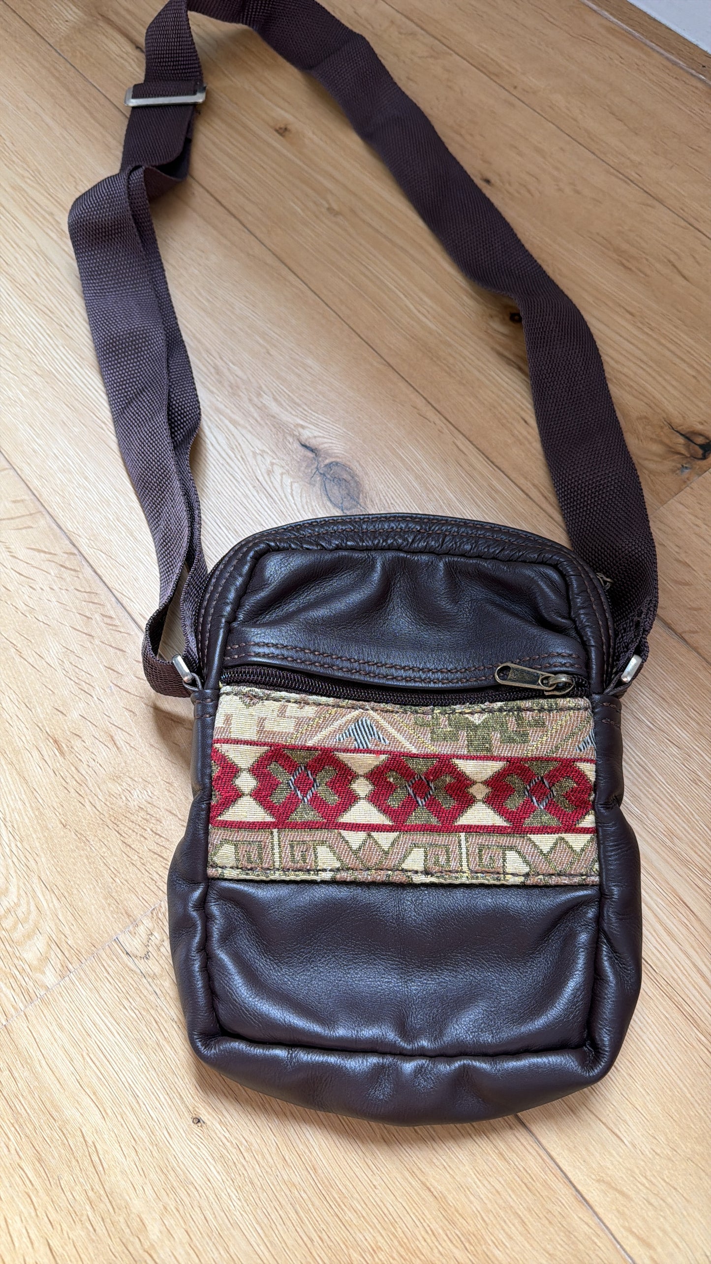 Men's Traveller Bag – Coffee leather with woven cotton detailing